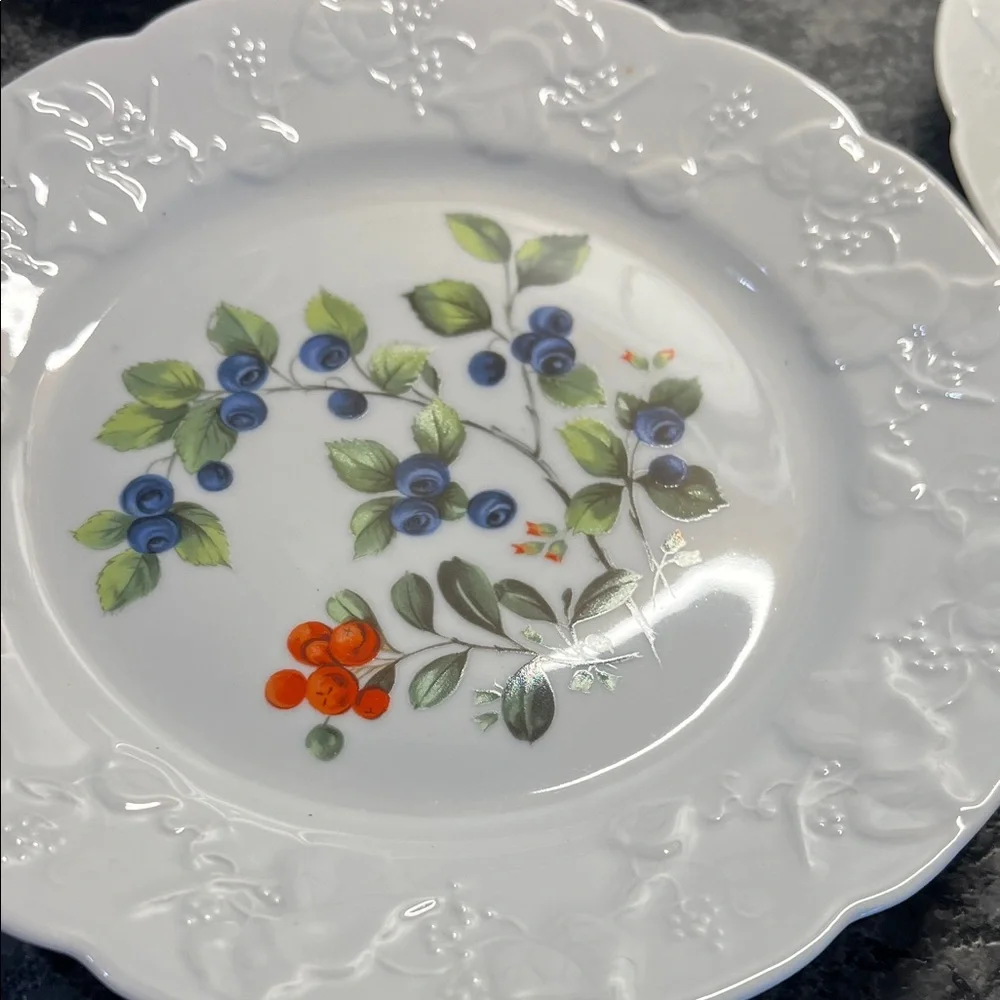Dansk White Floral Dessert size dishes Set of 4. New in box.  IVY BERRIES